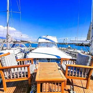 Bateau-hôtel Salvador Bahia Boat And Breakfast, Ostie