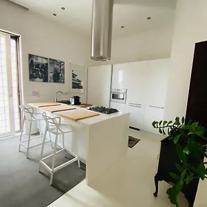 Rome, Beautiful In A Vintage Building Apartment